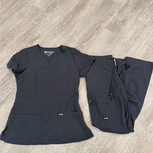 Grey greys anatomy scrub set